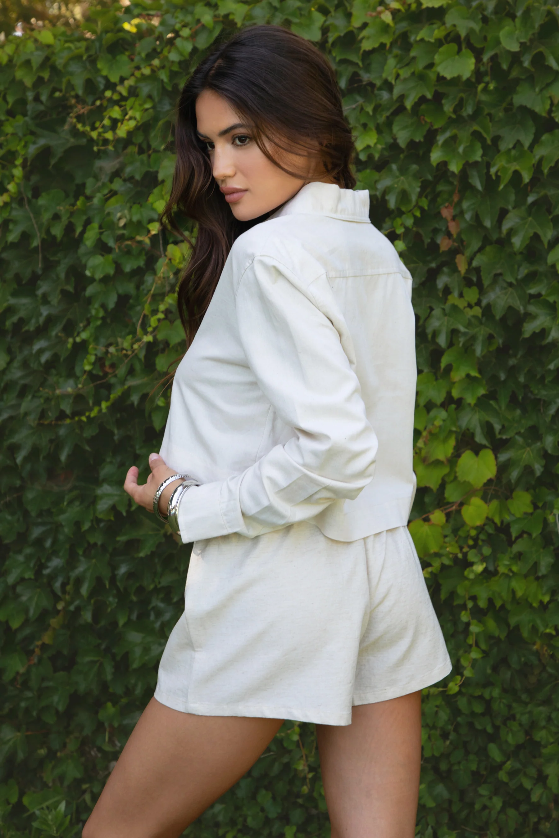 RICHI Classic Cropped Linen Blend Shirt - Image 4
