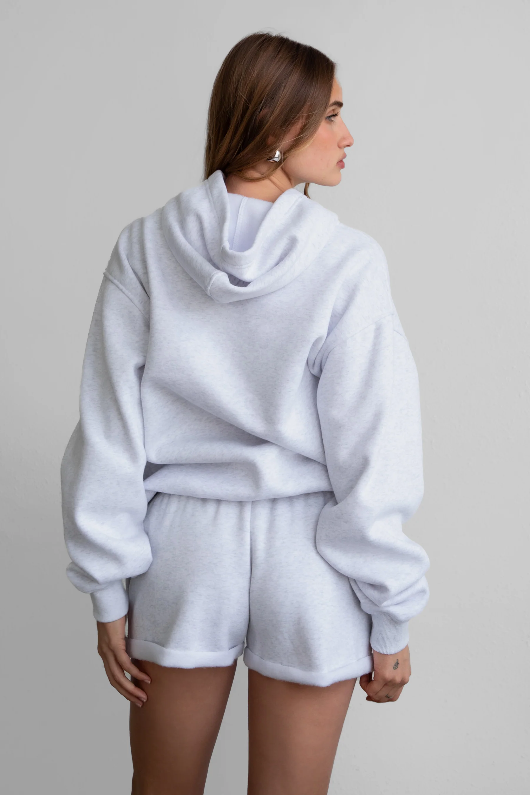 DAMI Cloud Fleece Classic Oversized Hoodie - Image 15