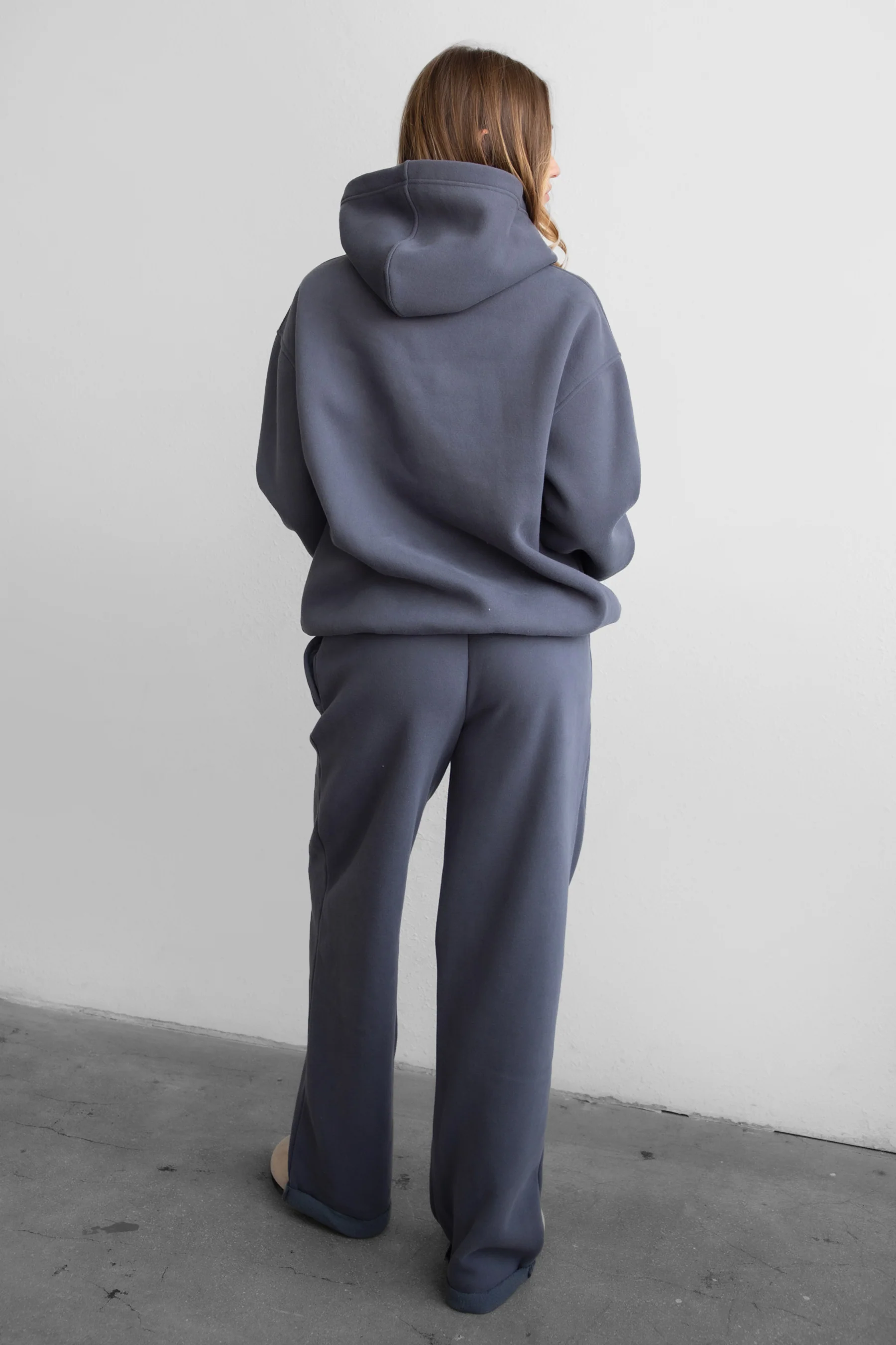 DAMI Cloud Fleece Classic Oversized Hoodie - Image 40